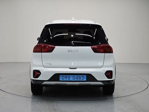 Kia Niro Earth — пробег 76 304 км — фото 3 из 5