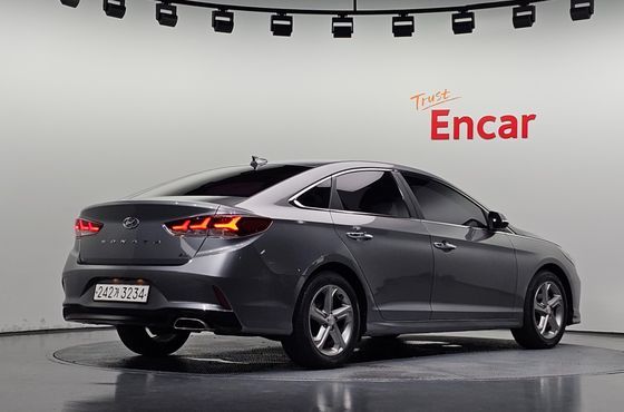 Hyundai Sonata 2.0 Smart — пробег 83 411 км — фото 2 из 5