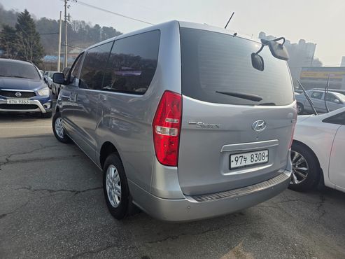 Hyundai Starex 3-Seater VAN Smart — пробег 229 258 км — фото 4 из 5