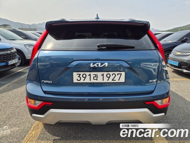 Kia Niro Trendy — пробег 93 401 км — фото 5 из 5