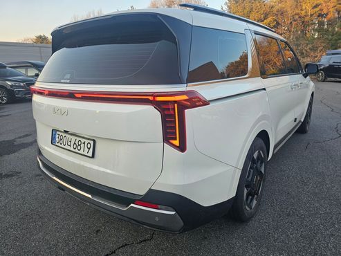Kia Carnival Diesel 7-Seater Signature — пробег 27 000 км — фото 5 из 5