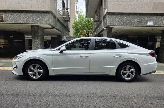 Hyundai Sonata 2.0 Premium — пробег 120 000 км — фото 3 из 5