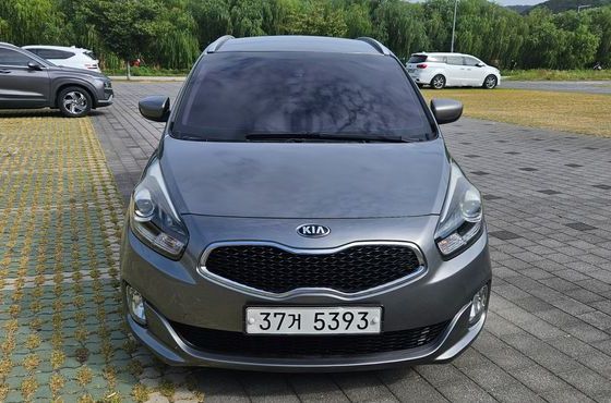 Kia Carens 1.7 VGT Prestige — пробег 145 302 км — фото 2 из 5