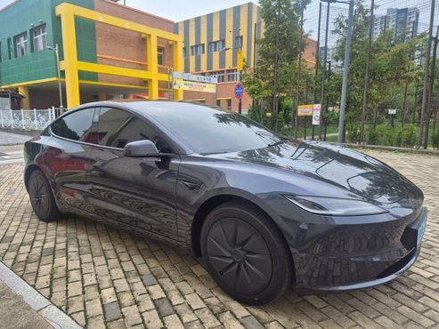Tesla Model 3 스탠다드 RWD — пробег 980 км — фото 4 из 5