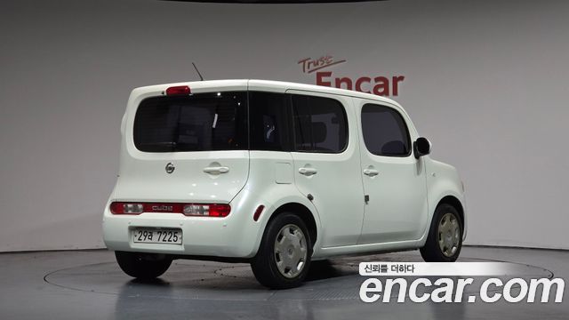 Nissan Cube 1.8 S Z12 — пробег 184 636 км — фото 2 из 5