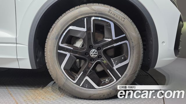 Volkswagen Touareg из Кореи Encar