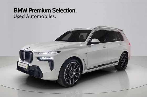 BMW X7 xDrive 40i M Sport 6STR — пробег 4 803 км — фото 1 из 5