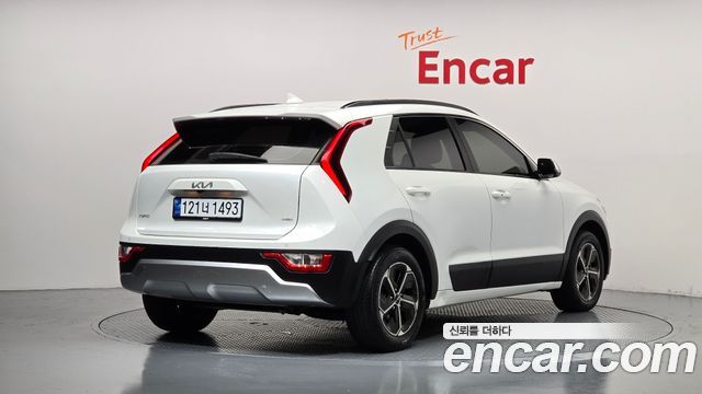 Kia Niro Trendy — пробег 158 430 км — фото 2 из 5
