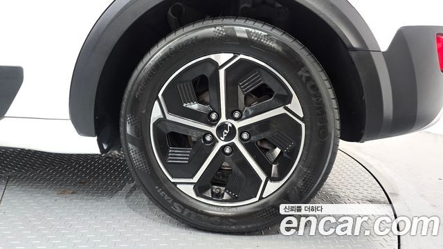 Kia Niro Trendy — пробег 158 430 км — фото 5 из 5