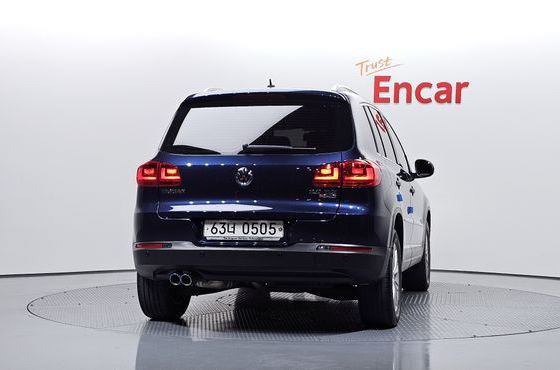 Volkswagen Tiguan 2.0 TDI Comfort 5N — пробег 159 067 км — фото 4 из 5