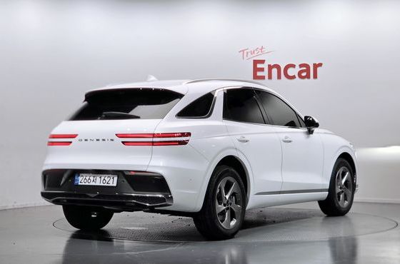 Genesis GV70 2.5T Gasoline 2WD — пробег 9 026 км — фото 2 из 5