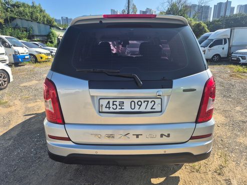 Ssangyong Rexton 2.0 4WD RX7 Luxury — пробег 201 000 км — фото 4 из 5