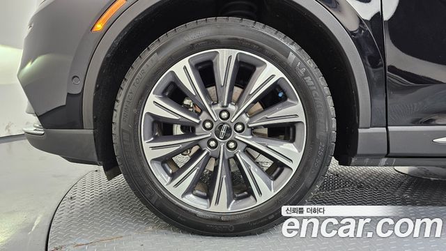 Lincoln Corsair 2.0 Reserve AWD — пробег 44 620 км — фото 5 из 5