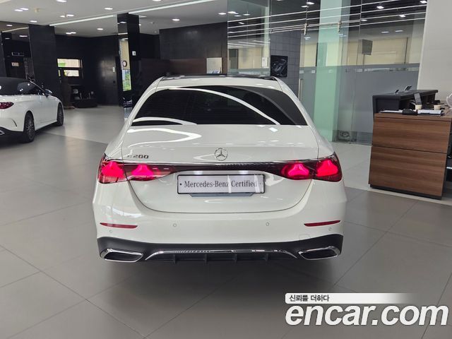 Mercedes-Benz E-Class E200 AMG Line — пробег 7 780 км — фото 4 из 5