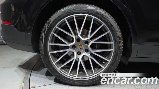 Porsche Cayenne 3.0 — пробег 25 427 км — фото 5 из 5