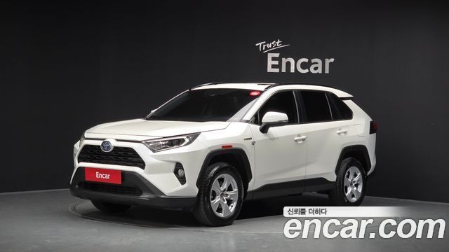 Toyota RAV4 2.5 2WD Hybrid — пробег 84 423 км — фото 1 из 5