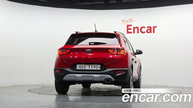 Kia Stonic из Кореи Encar