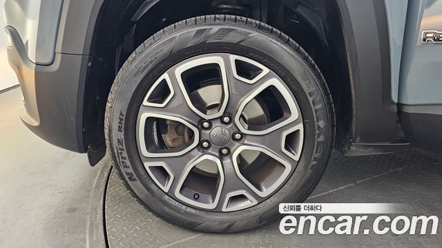 Jeep Renegade 2.0 Diesel Limited AWD — пробег 48 384 км — фото 5 из 5