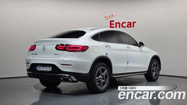 Mercedes-Benz GLC-Class GLC300e 4MATIC Coupe — пробег 31 098 км — фото 2 из 5