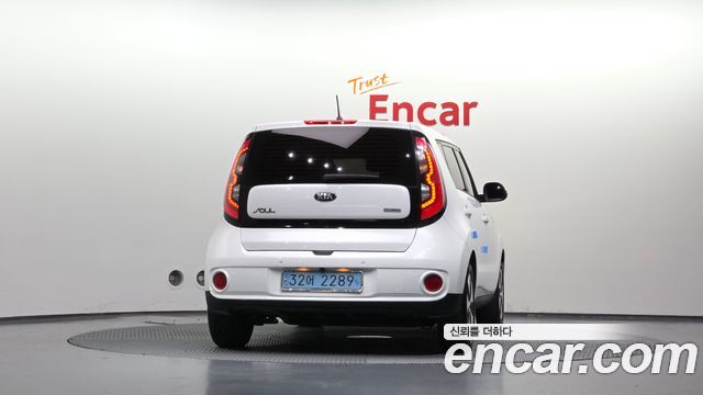Kia Soul EV — пробег 72 666 км — фото 4 из 5