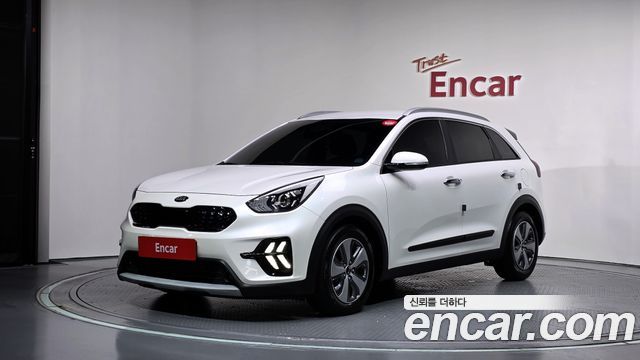 Kia Niro 1.6 HEV Luxury — пробег 91 675 км — фото 1 из 5