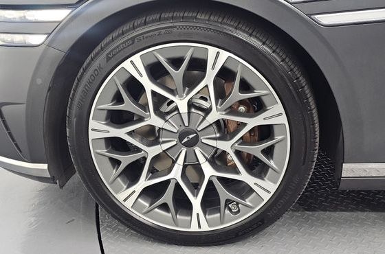 Genesis G90 Gasoline 3.5 Turbo e-S/C AWD — пробег 96 829 км — фото 5 из 5