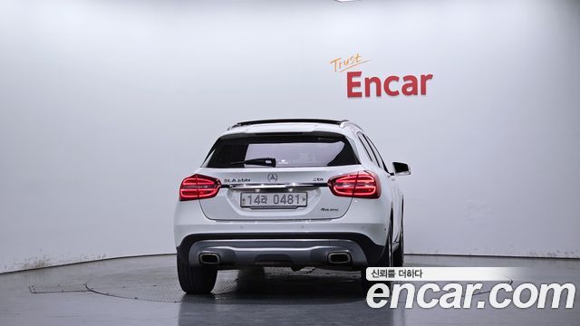 Mercedes-Benz GLA-Class из Кореи Encar