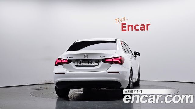 Mercedes-Benz A-Class из Кореи Encar