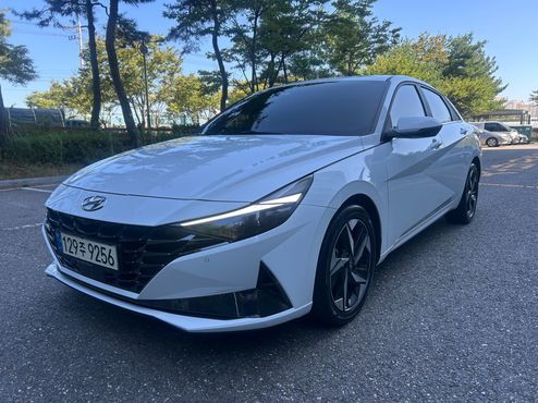 Hyundai AVANTE 1.6 Inspiration — пробег 52 776 км — фото 2 из 5