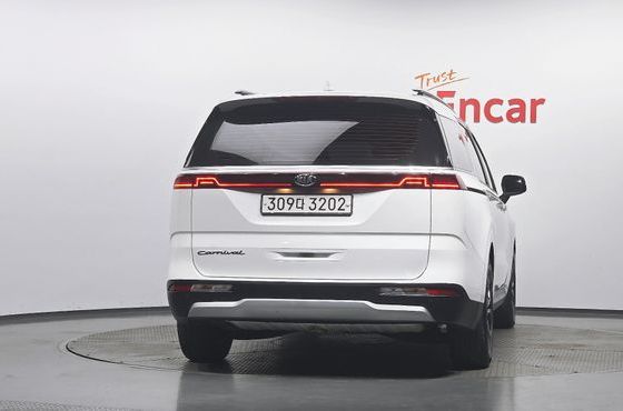 Kia Carnival Diesel 9-Seater Prestige — пробег 137 360 км — фото 4 из 5