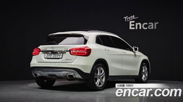 Mercedes-Benz GLA-Class из Кореи Encar