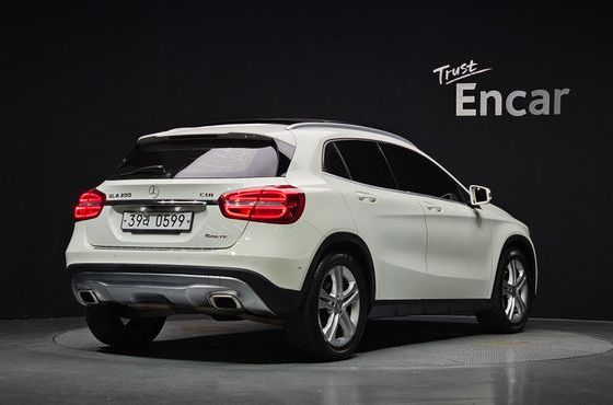 Mercedes-Benz GLA-Class GLA200 CDI 4MATIC — пробег 104 723 км — фото 2 из 5