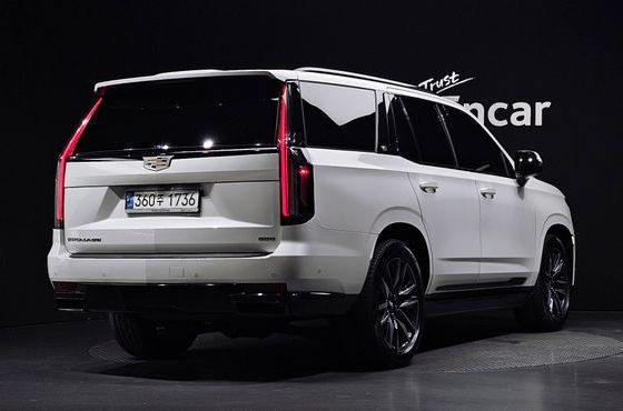 Cadillac Escalade 6.2 Sports Platinum — пробег 77 485 км — фото 2 из 5