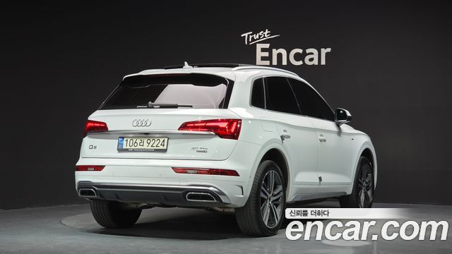 Audi Q5 40 TDI Quattro Premium — пробег 73 110 км — фото 2 из 5