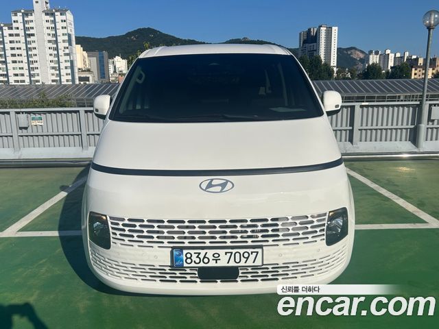 Hyundai Staria Cargo 5-Seater Modern — пробег 15 000 км — фото 1 из 5