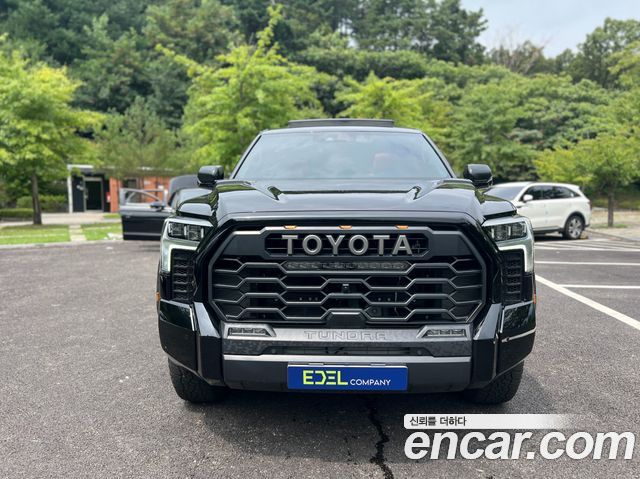 Toyota Tundra 3.5 HEV — пробег 9 400 км — фото 1 из 5