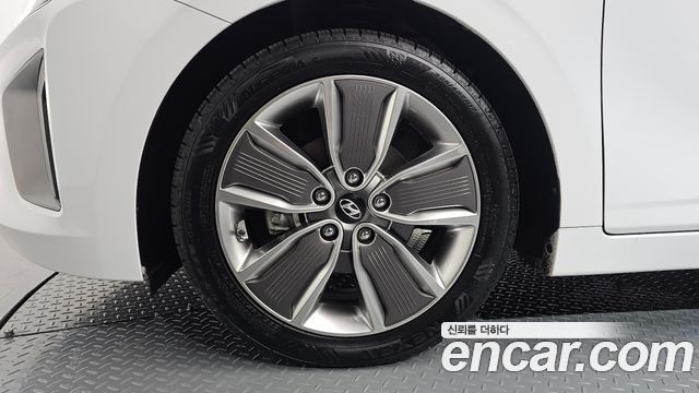 Hyundai Ioniq из Кореи Encar