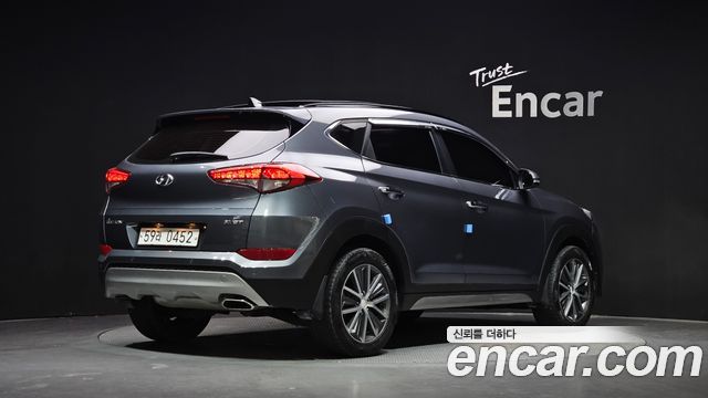 Hyundai Tucson Diesel 1.7 2WD Premium — пробег 103 669 км — фото 2 из 5