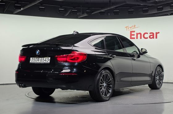 BMW Gran Turismo GT 320d — пробег 132 646 км — фото 2 из 5