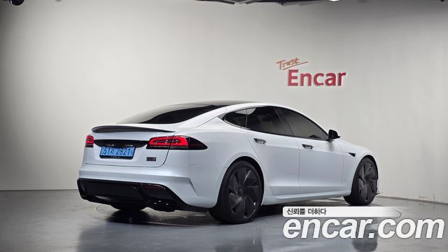 Tesla Model S Plaid — пробег 583 км — фото 2 из 5