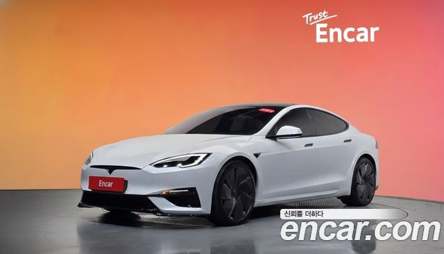 Tesla Model S Plaid — пробег 583 км — фото 1 из 5