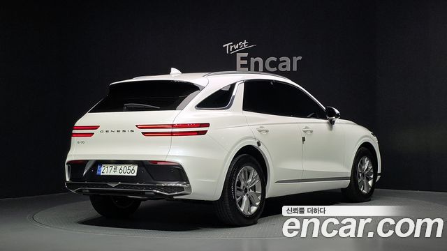 Genesis GV70 из Кореи Encar