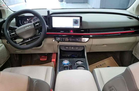 Kia Carnival Gasoline 7-Seater Hi Limousine Signature — пробег 7 335 км — фото 5 из 5