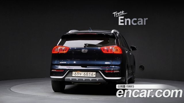 Kia Niro из Кореи Encar