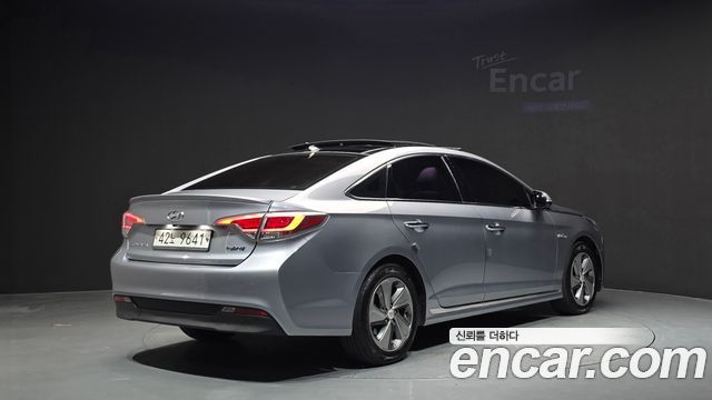 Hyundai Sonata 2.0 HEV Premium — пробег 175 237 км — фото 2 из 5