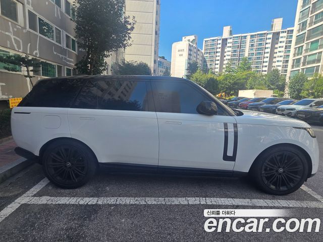 Land Rover Range Rover P530 Autobiography Long Wheel Base — пробег 14 784 км — фото 2 из 5