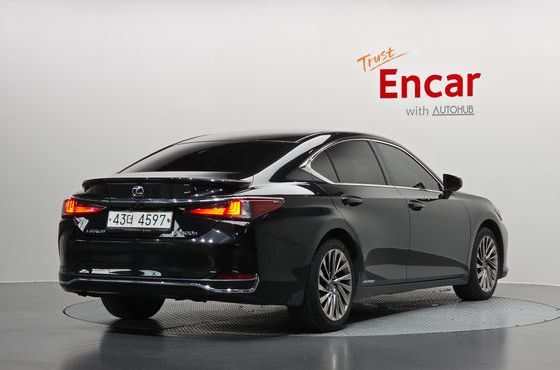 Lexus ES Executive — пробег 142 875 км — фото 2 из 5