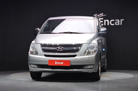 Hyundai Starex 12-Seater Wagon CVX Luxury — пробег 169 549 км — фото 3 из 5