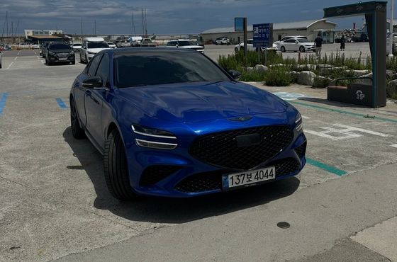 Genesis G70 Gasoline 2.0T 2WD — пробег 90 000 км — фото 1 из 5