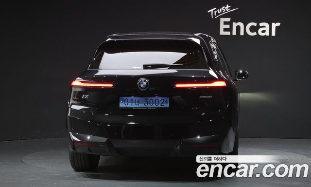 BMW iX из Кореи Encar